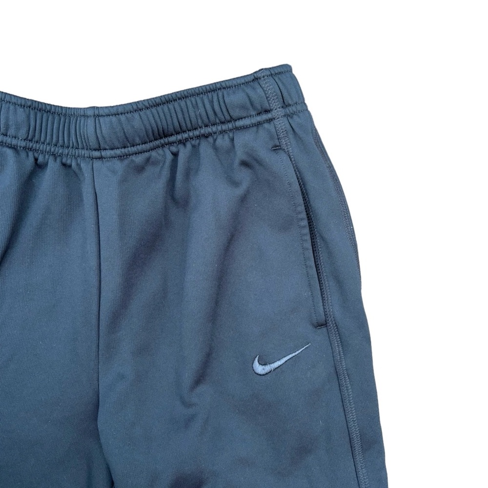 NIKE | Youth Nike Therma-Fit Black Sweatpants - Picture 2 of 5